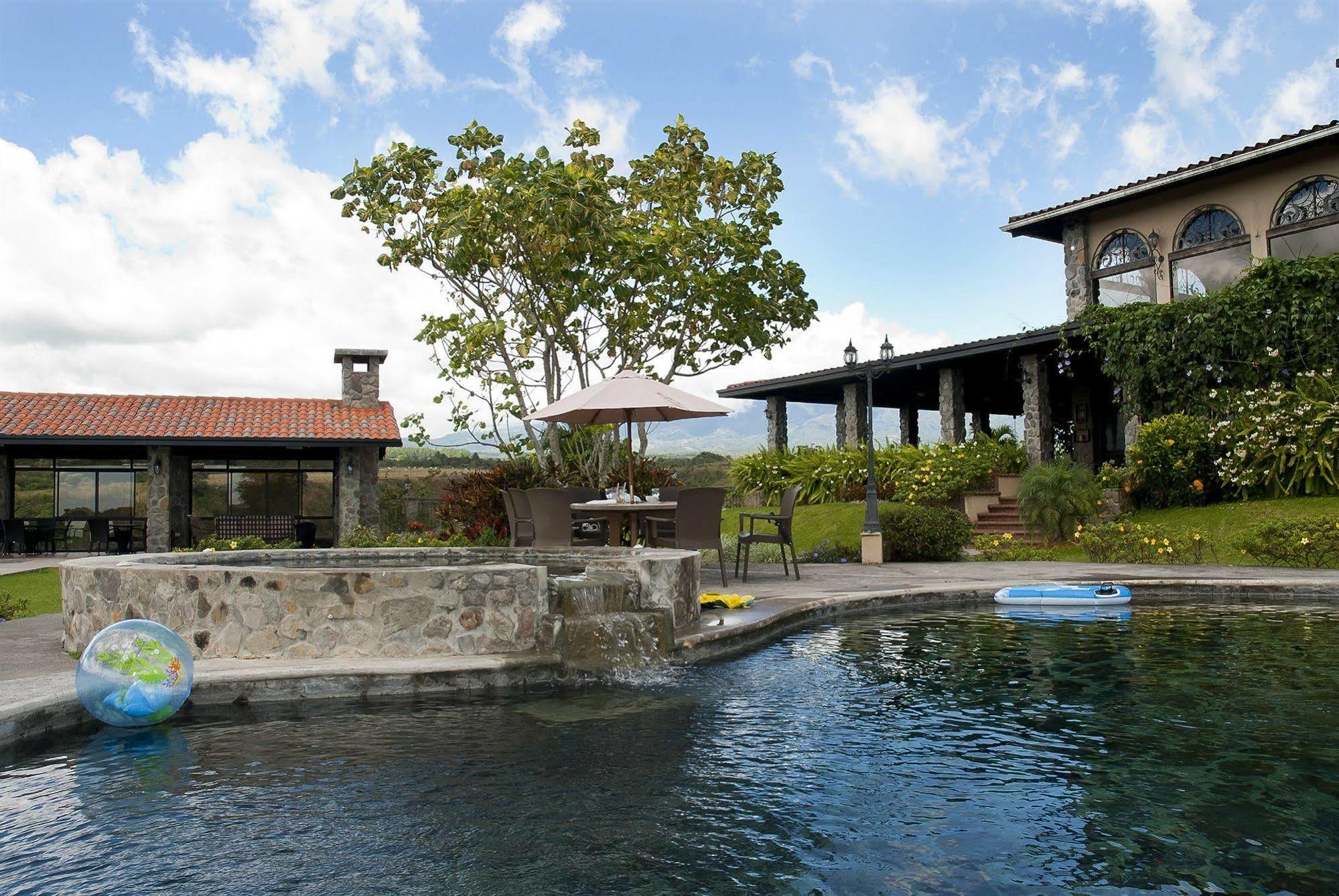 Hacienda Molinos Boutique 4*